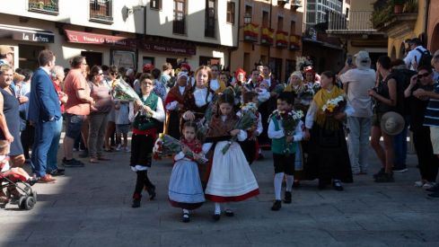 Ofrenda virgen encina 2019 Ofrenda virgen encina 2019