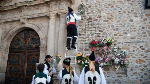 Ofrenda virgen encina 2019 Ofrenda virgen encina 2019