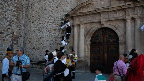 Ofrenda virgen encina 2019 Ofrenda virgen encina 2019