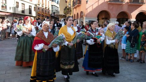 Ofrenda virgen encina 2019 Ofrenda virgen encina 2019