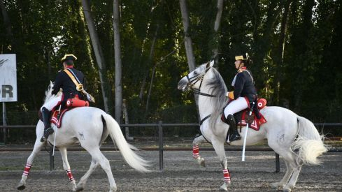 Espectáculo ecuestre de la Guardia Civil en Camponaraya