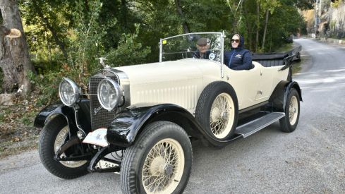 Concentración coches de época Torre del Bierzo