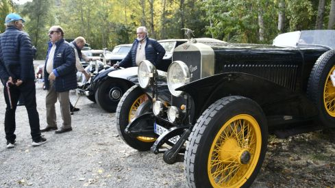 Concentración coches de época Torre del Bierzo