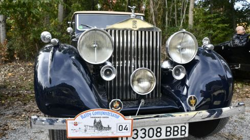 Concentración coches de época Torre del Bierzo