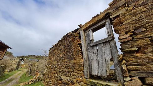 PRADA DE LA SIERRA 8200321)