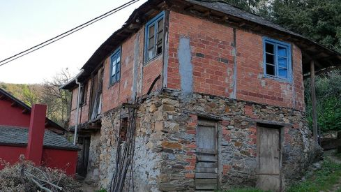 PASEOS DE PRIMAVERA: SOBRADO 070421