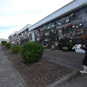 Día de Todos los Santos en el cementerio municipal de Ponferrada