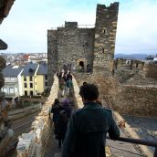 �tima visita teatralizada del a�n el Castillo de los Templarios de Ponferrada por la compa�teatral Conde Gat�