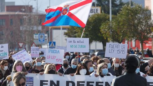 Etapa final de la marcha en defensa de la sanidad p�a Laciana-Bierzo