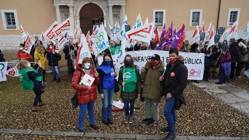 Concentraci�indical para reclamar la implantaci�e la Educaci�nfantil de 0 a 3 a�en los colegios p�os