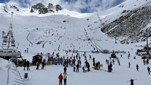 esqui fin semana san isidro leitariegos