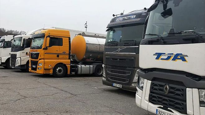 TRANSPORTISTA DESTACADA TRANSPORTISTA DESTACADA