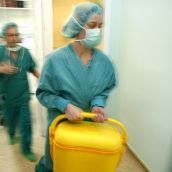 Imagen de archivo de una cirugía de donación de órganos