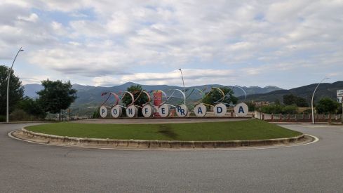 Adios a la glorieta de los ciclistas: El Ayuntamiento la reubicará y ya hay nueva idea para Montearenas