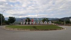 Adios a la glorieta de los ciclistas: El Ayuntamiento la reubicará y ya hay nueva idea para Montearenas
