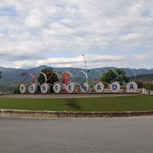 Adios a la glorieta de los ciclistas: El Ayuntamiento la reubicará y ya hay nueva idea para Montearenas Adios a la glorieta de los ciclistas: El Ayuntamiento la reubicará y ya hay nueva idea para Montearenas