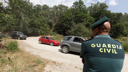 Incendio en el monte Aquiana, por el que ha tenido que ser desalojado el pueblo de San Adri�
