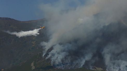 avion incendio montes