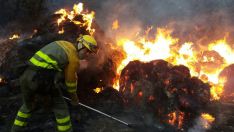Imagen de archivo de un bombero forestal
