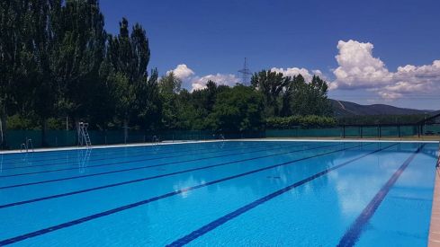 Piscina de Cacabelos
