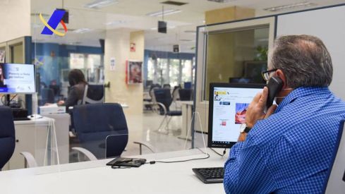 Funcionarios, funcionario de Hacienda