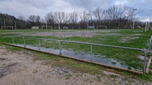 Campo de futbol de Flores del Sil (Ponferrada)