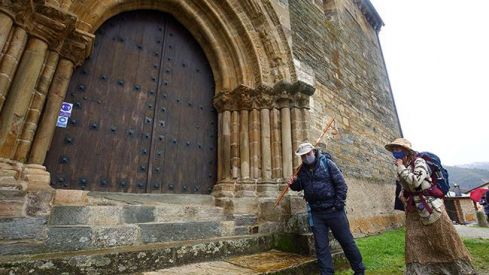 puerta perdon villafranca bierzo cierre