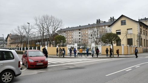 Detenido por 'merodear' por centros escolares de Ponferrada para vender droga a menores