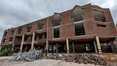 Edificio de la antigua Escuela Hogar de Ponferrada donde se albergará el futuro Colegio Mayor