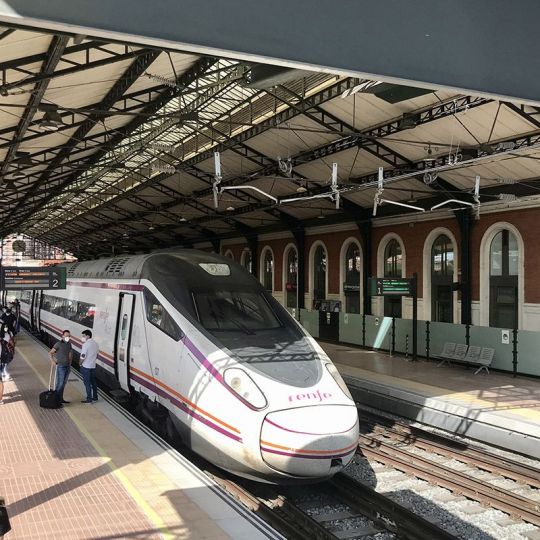Tren estación Campo Grande de Valladolid