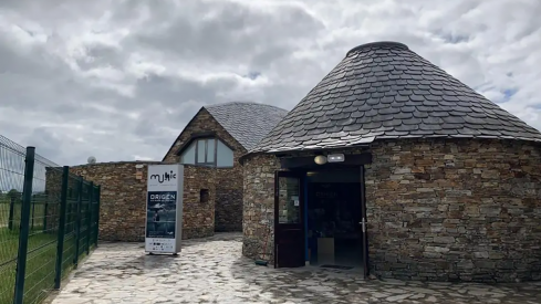 Archivo: Museo Munic Carracedelo