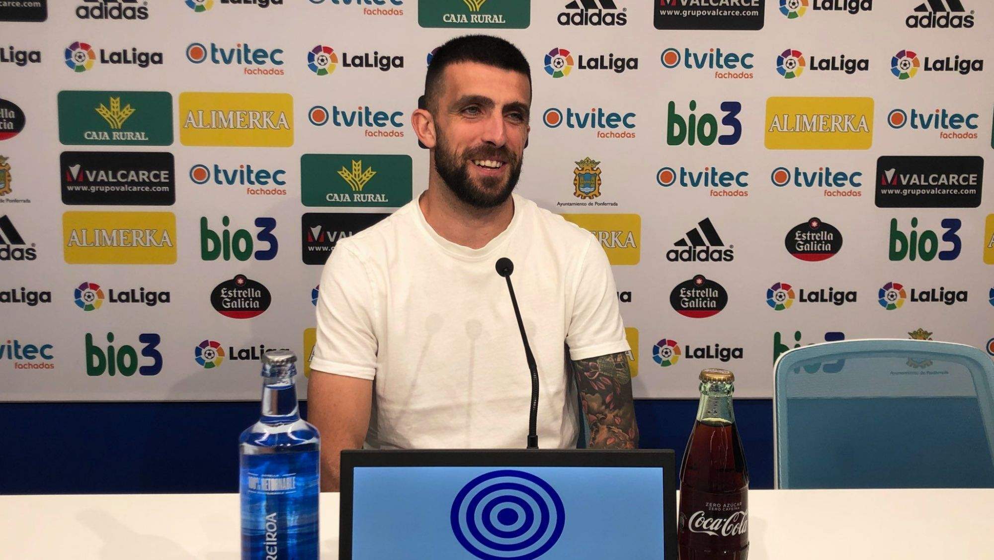 Agus Medina sigue confiando en la salvación de la Ponferradina “El