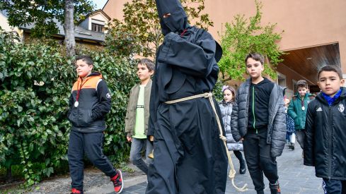 La sombra del Lambrión Chupacandiles recorrió Ponferrada | Álbum de fotos La sombra del Lambrión Chupacandiles recorrió Ponferrada | Álbum de fotos
