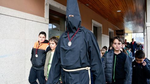 La sombra del Lambrión Chupacandiles recorrió Ponferrada | Álbum de fotos La sombra del Lambrión Chupacandiles recorrió Ponferrada | Álbum de fotos
