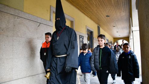 La sombra del Lambrión Chupacandiles recorrió Ponferrada | Álbum de fotos La sombra del Lambrión Chupacandiles recorrió Ponferrada | Álbum de fotos