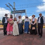 Toral en Tren 'se viste' de época para repartir 500 euros en una "cita gastrocultural"