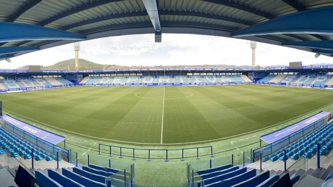 Panorámica del estadio de la Ponferradina, El Toralín Panorámica del estadio de la Ponferradina, El Toralín