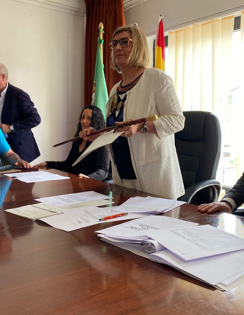 9fc83c14 ea72 4c47 a128 d92f1cd99c95 9fc83c14 ea72 4c47 a128 d92f1cd99c95