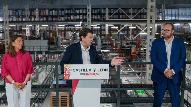 Mañueco visita bloque logístico Mercadona Villadangos Mañueco visita bloque logístico Mercadona Villadangos
