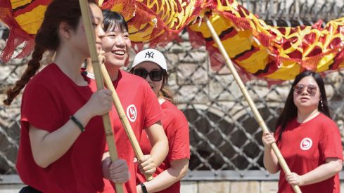 Desfile dragón chino León (2)