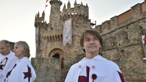 Ordenación de nuevos caballeros de la Noche Templaria Ordenación de nuevos caballeros de la Noche Templaria