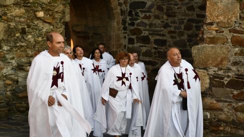 Ordenación de nuevos caballeros de la Noche Templaria Ordenación de nuevos caballeros de la Noche Templaria