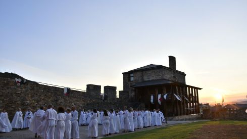 Ordenación de nuevos caballeros de la Noche Templaria Ordenación de nuevos caballeros de la Noche Templaria