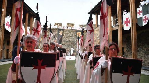 Ordenación de nuevos caballeros de la Noche Templaria