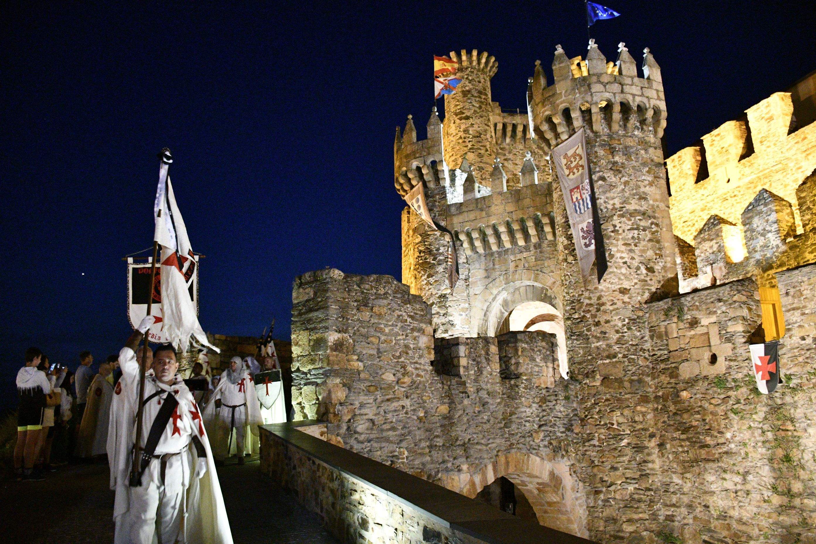 Ofrenda en la Noche Templaria