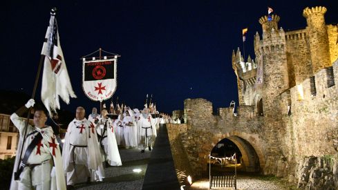 Ofrenda en la Noche Templaria Ofrenda en la Noche Templaria