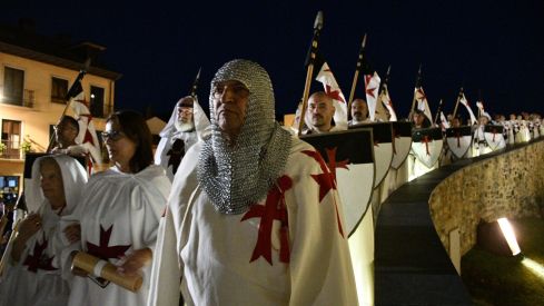 Ofrenda en la Noche Templaria Ofrenda en la Noche Templaria