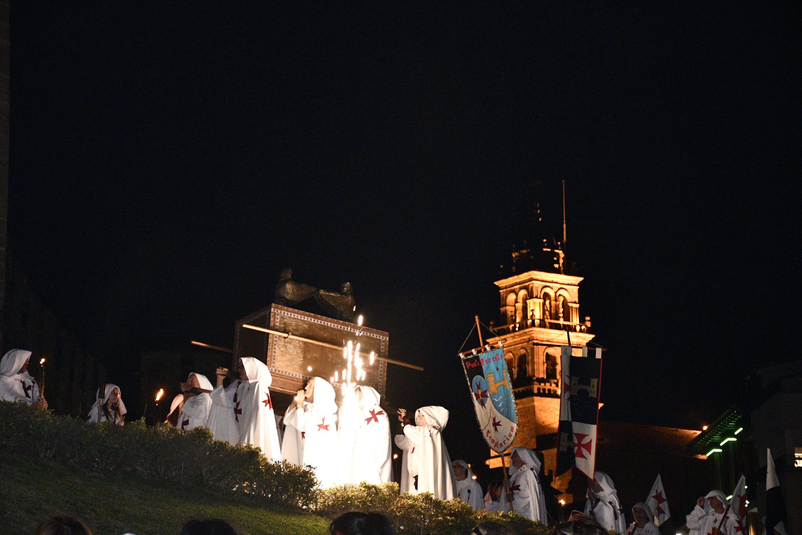 Desfile Noche Templaria (200) Desfile Noche Templaria (200)