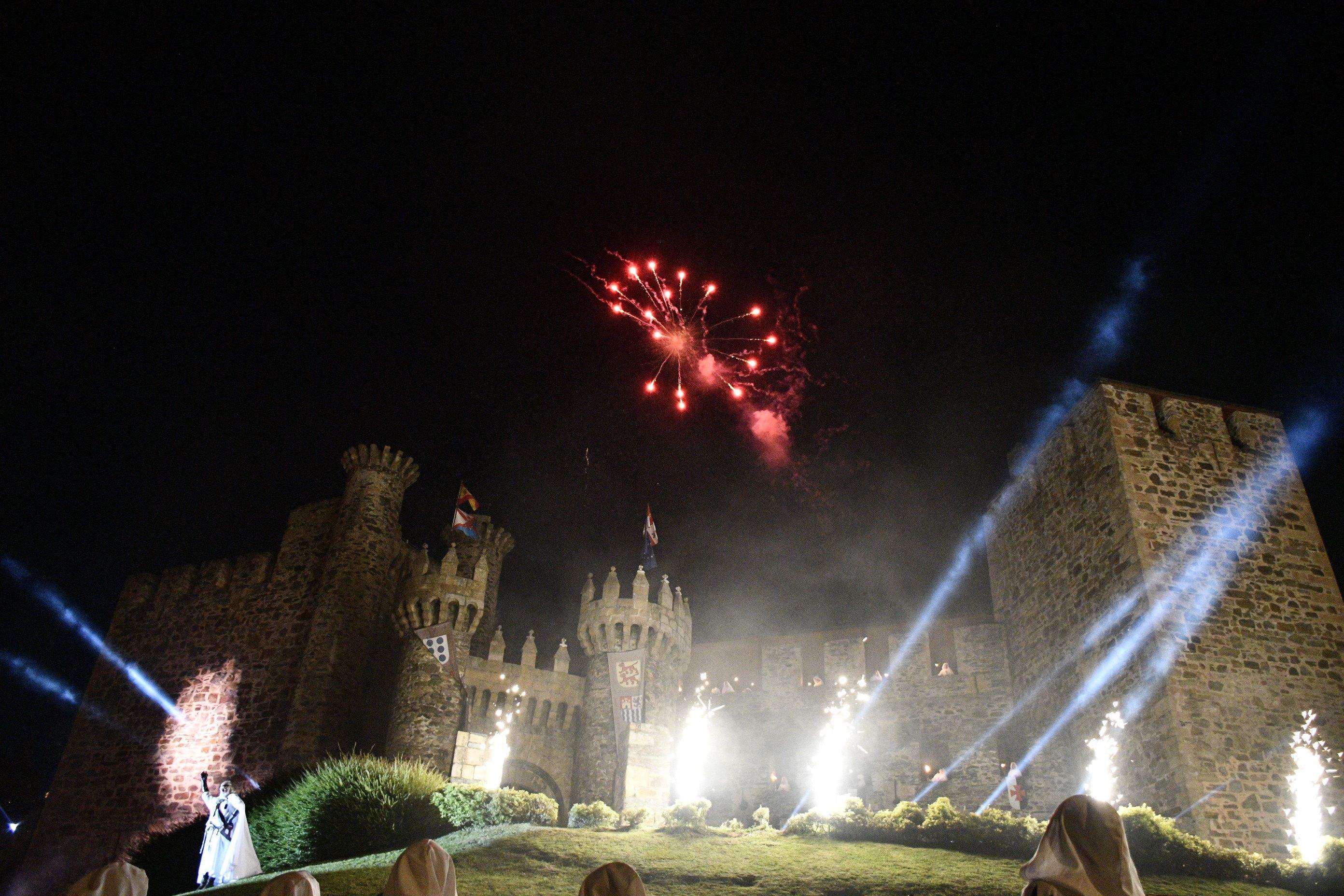 Desfile Noche Templaria (222) Desfile Noche Templaria (222)