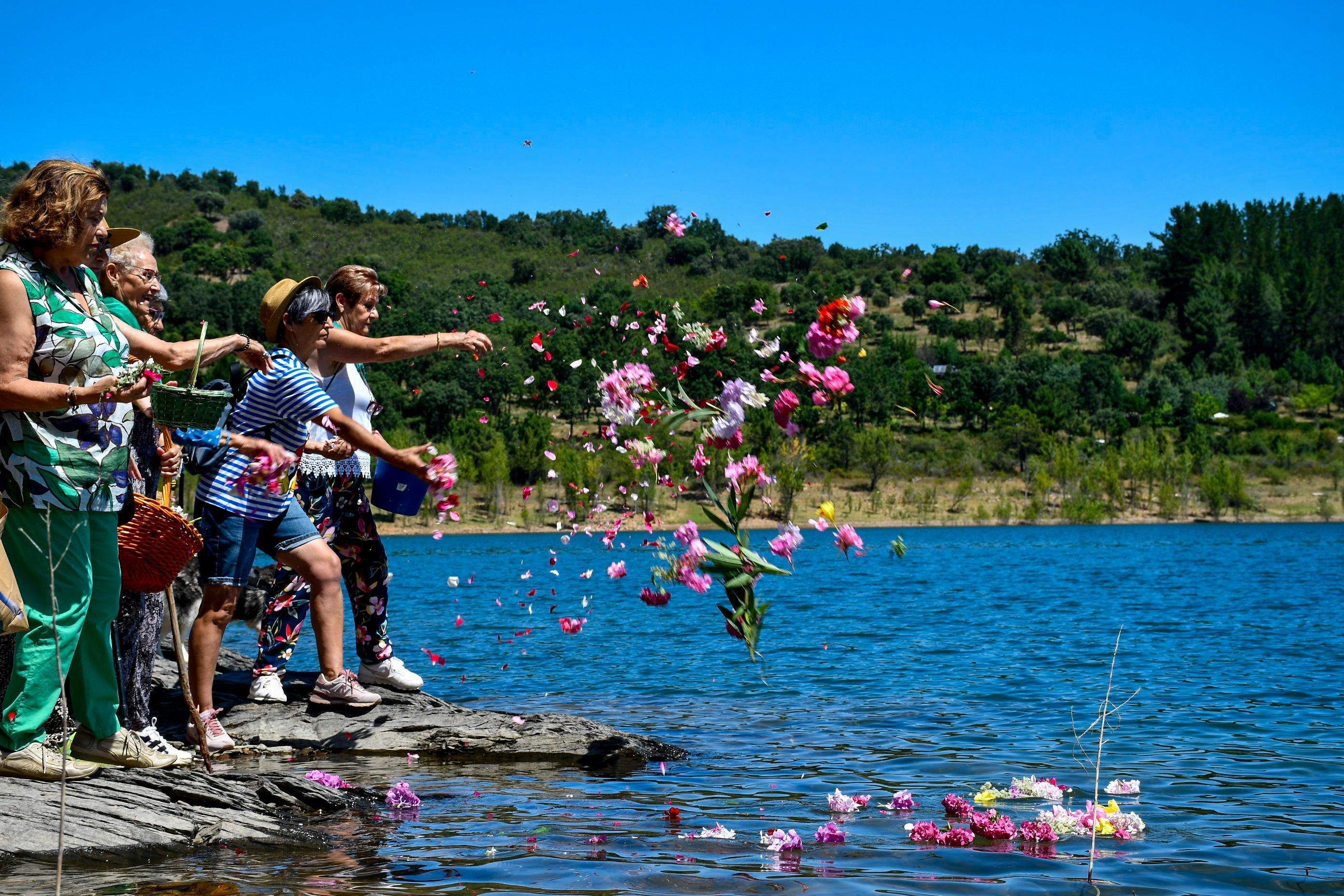 Ofrenda romeros del Bierzo (70) Ofrenda romeros del Bierzo (70)